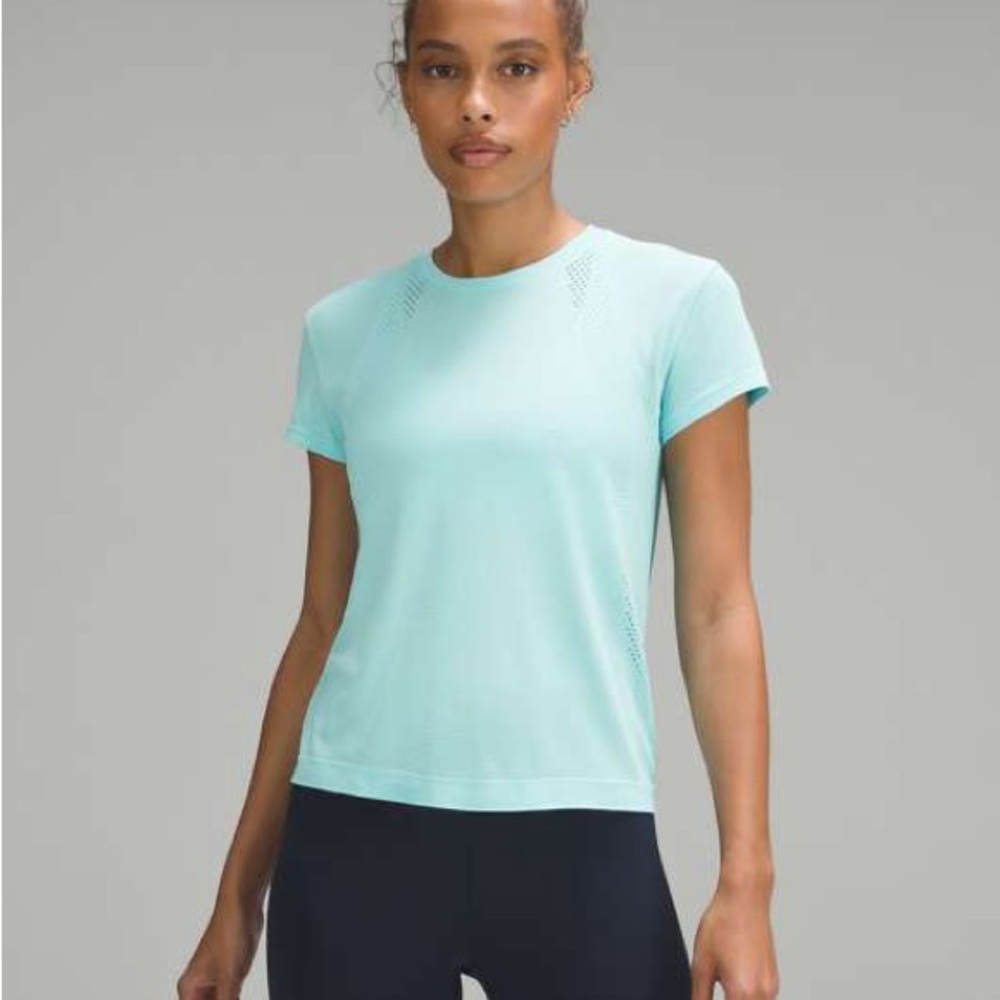 Lululemon Train to Be Short-Sleeve Shirt | Cyan Blue | Sz‎ 2